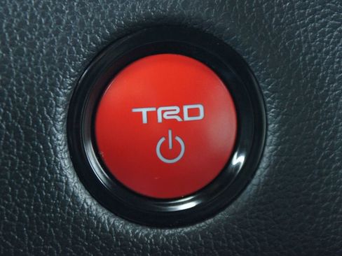 Used 2025 Toyota Sequoia Limited image 11