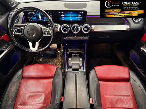 Used 2021 Mercedes-Benz GLB 250 4MATIC image 37