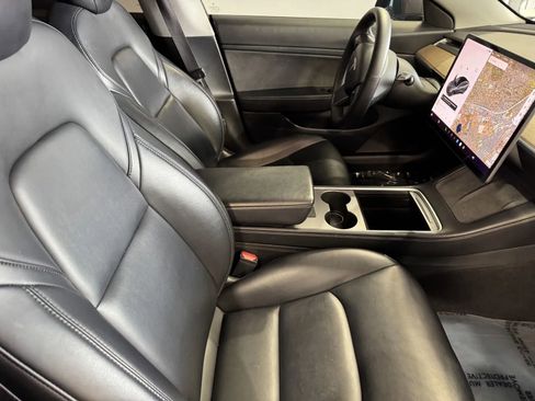 Used 2021 Tesla Model 3 Standard Range Plus image 6