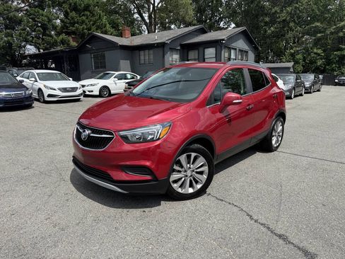Used 2019 Buick Encore Preferred FWD image 1