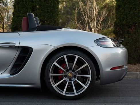 Used 2020 Porsche 718 Boxster S image 9