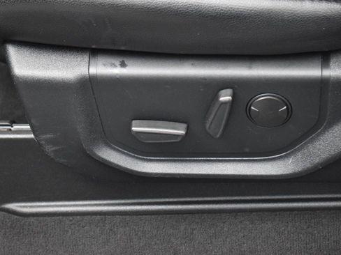 Used 2022 Ford F250 Platinum image 14