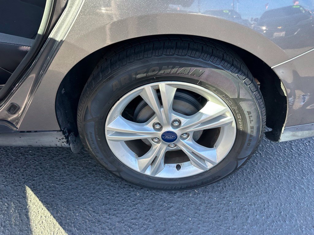 Used 2014 Ford Focus SE FWD image 6
