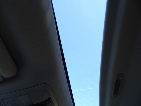 Used 2011 Lexus GX 460 Base AWD 4dr SUV image 34