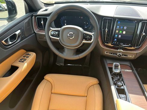 New 2025 Volvo XC60 B5 Ultra w/ Protection Package Premier image 17