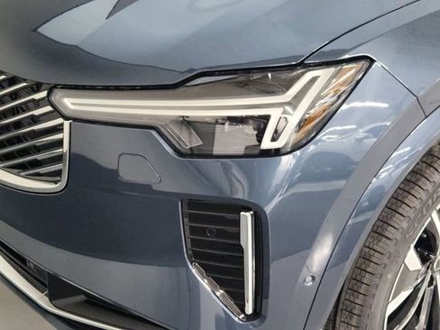 New 2026 Volvo XC90 B6 Plus w/ Protection Package Premier image 12