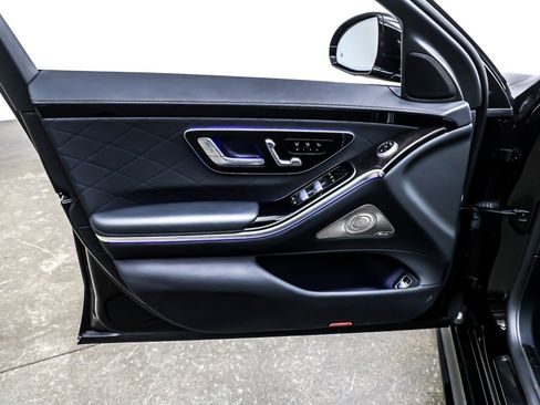 Used 2022 Mercedes-Benz S 580 4MATIC Sedan image 22