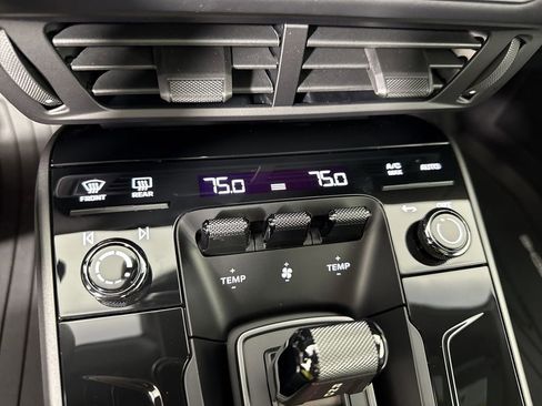 New 2026 Porsche 911 Carrera 4S image 31