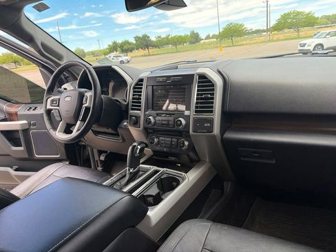 Used 2015 Ford F150 Lariat w/ Equipment Group 502A Luxury AWD/4WD image 29