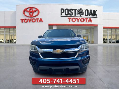 Used 2019 Chevrolet Colorado W/T w/ WT Convenience Package RWD image 11