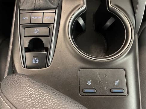 Used 2023 Toyota Camry XSE image 39