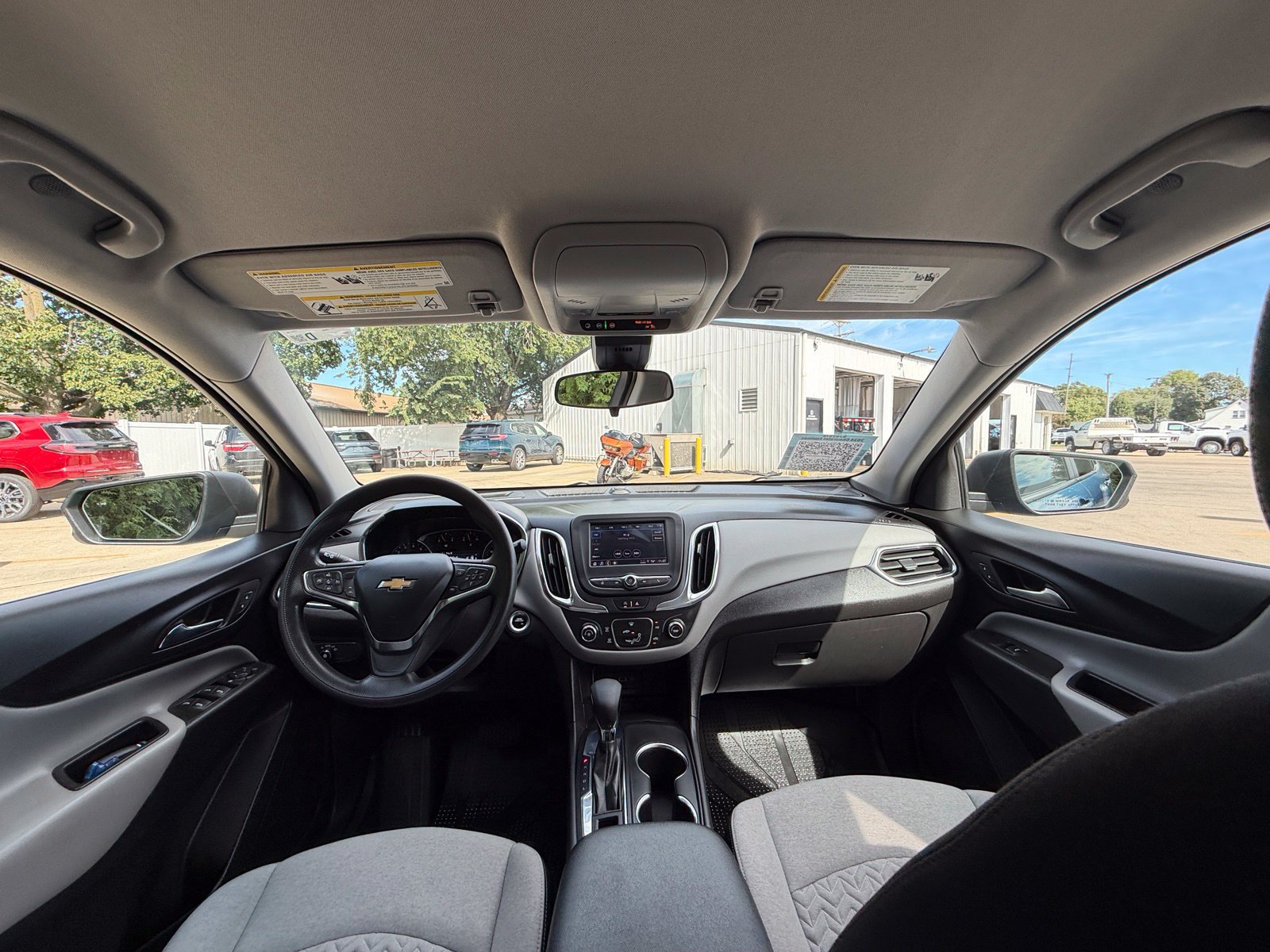 Used 2024 Chevrolet Equinox LS w/ LS Convenience Package FWD image 26
