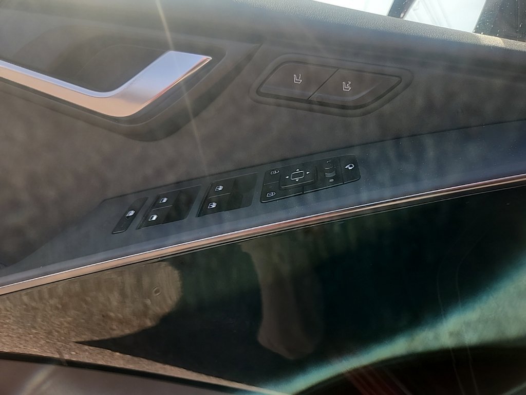 Used 2023 Kia Niro Wave FWD image 25