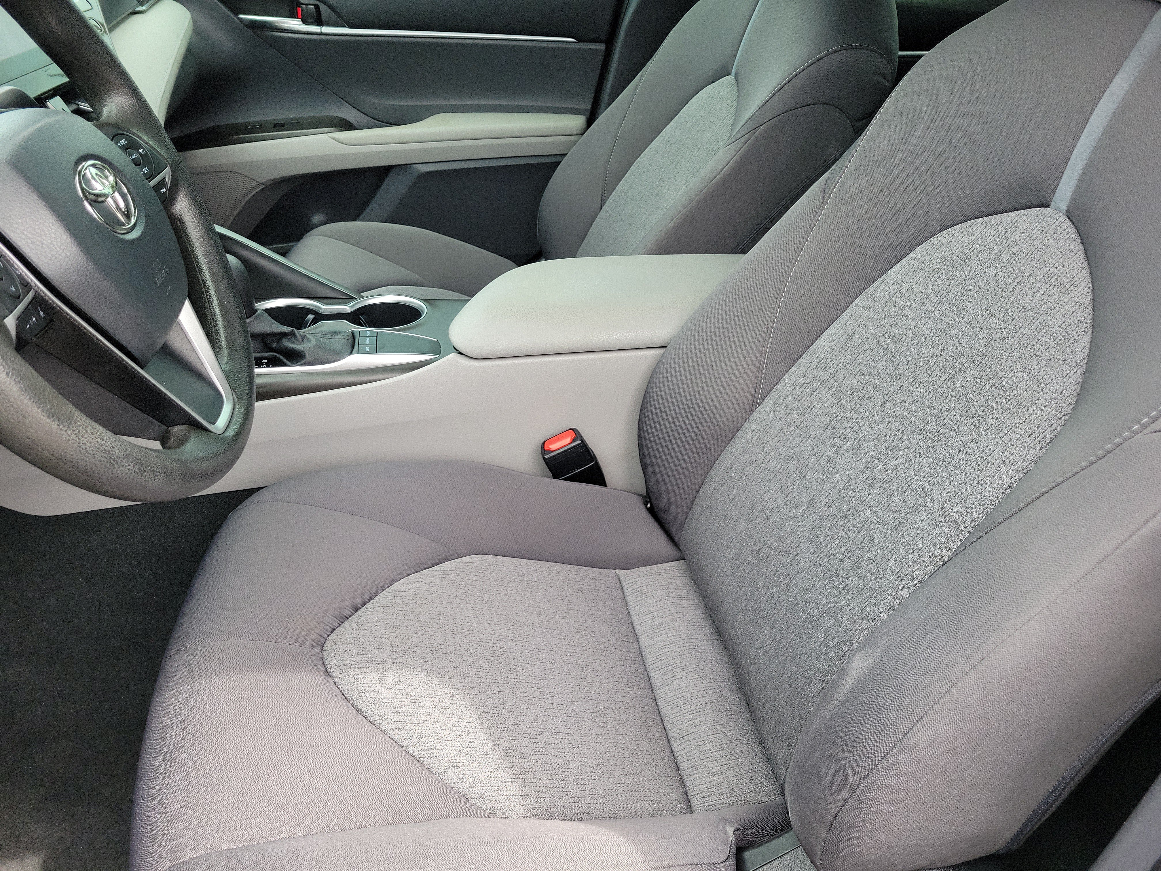 Used 2023 Toyota Camry LE FWD image 19