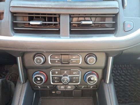 Used 2022 Chevrolet Tahoe Z71 w/ Z71 Off-Road Package image 35