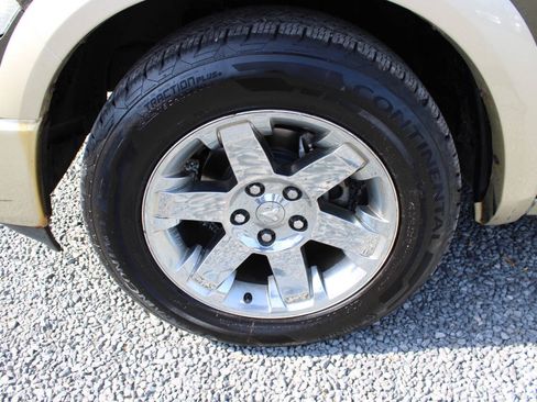 Used 2012 RAM 1500 Laramie Longhorn AWD/4WD image 23