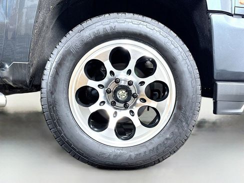 Used 2017 Chevrolet Silverado 1500 LT w/ All Star Edition image 42