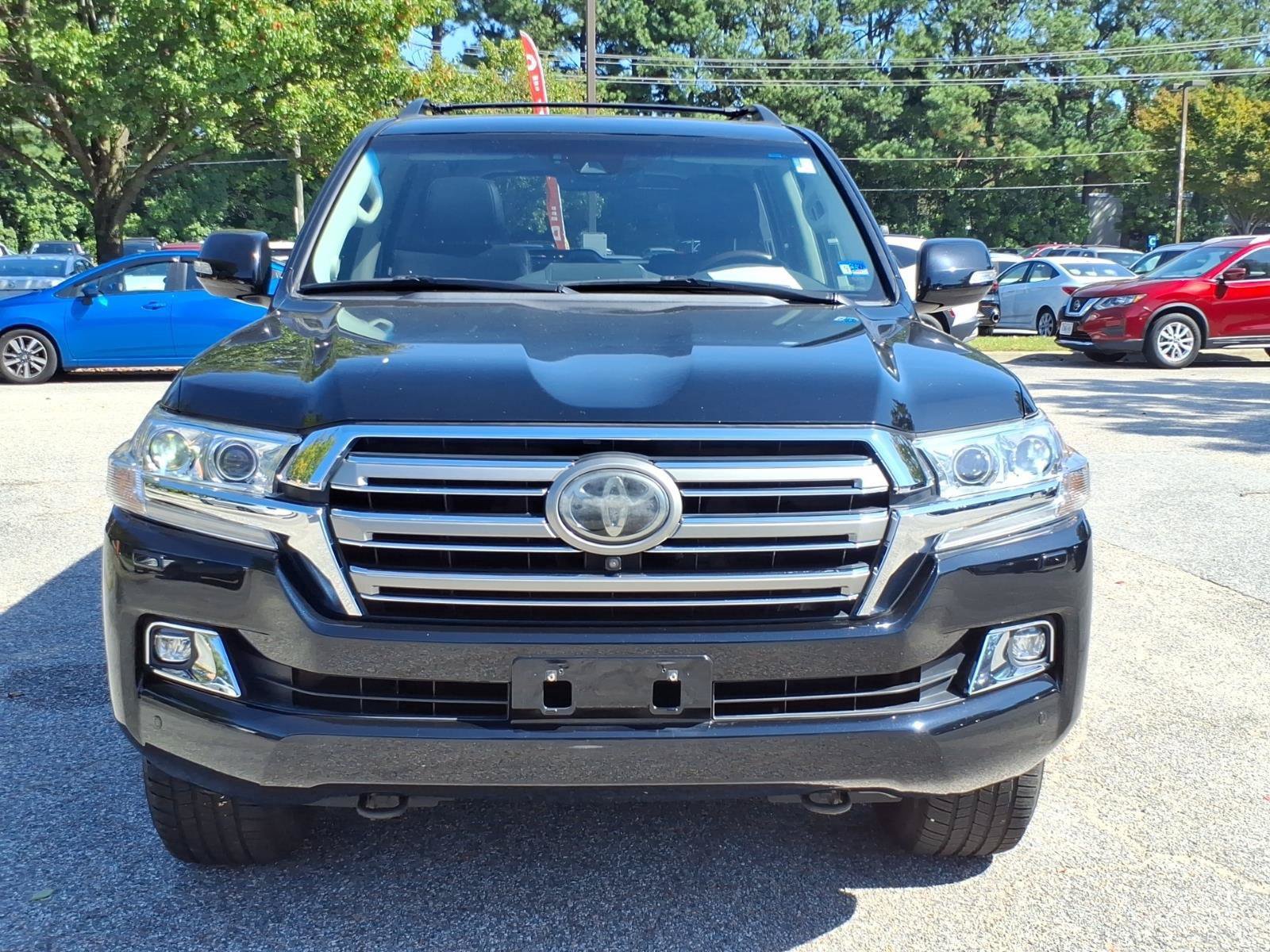 Used 2019 Toyota Land Cruiser w/ Carpet Mat Package AWD/4WD image 2