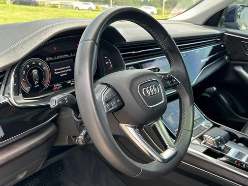 Used 2023 Audi Q8 Premium w/ Convenience Package AWD/4WD image 17