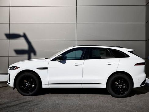 New 2026 Jaguar F-PACE R-Dynamic S image 3