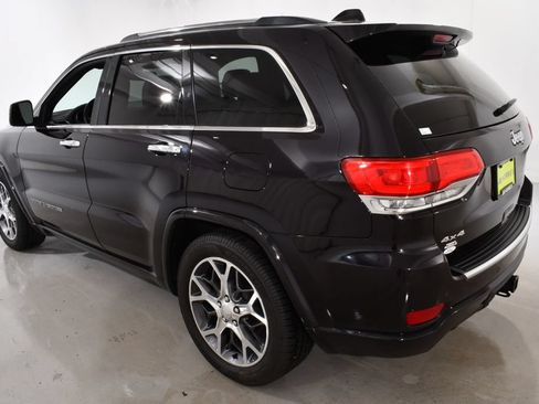 Used 2020 Jeep Grand Cherokee Overland AWD/4WD image 15