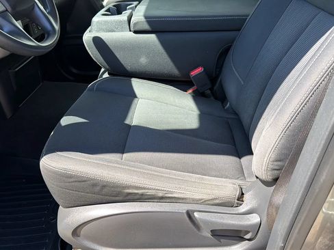 Used 2018 Nissan Titan SV RWD image 12