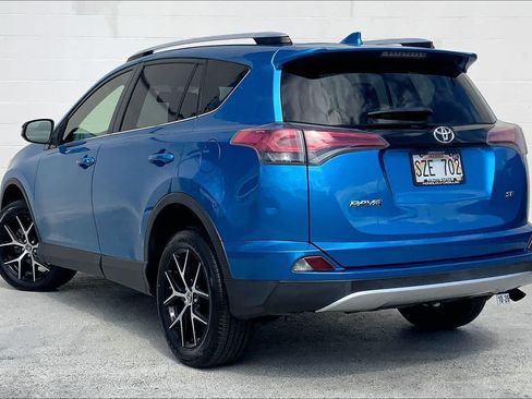 Used 2016 Toyota RAV4 SE FWD image 4