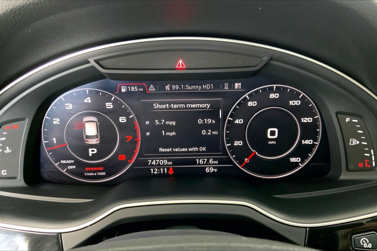 Used 2017 Audi Q7 3.0T Premium Plus AWD/4WD image 23
