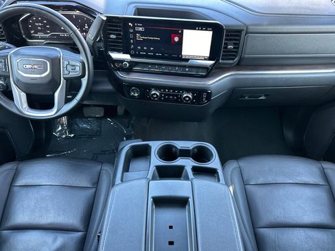 Used 2024 GMC Sierra 1500 SLT image 14