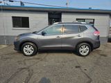 Used 2016 Nissan Rogue SV image 3