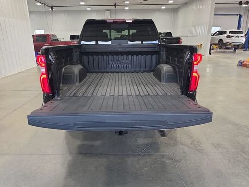 Used 2023 Chevrolet Silverado 1500 High Country w/ High Country Premium Package AWD/4WD image 27