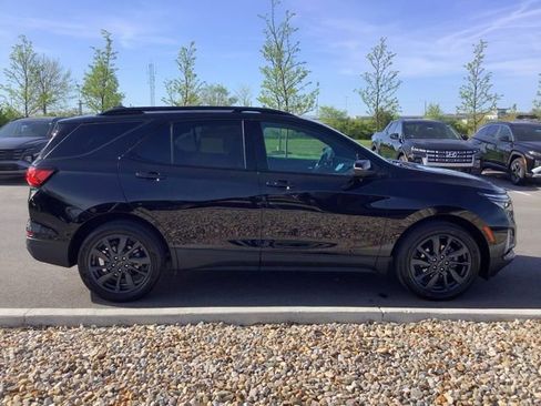 Used 2022 Chevrolet Equinox RS w/ RS Leather Package image 4