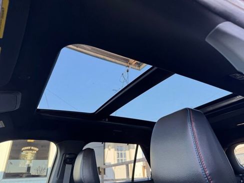 Used 2024 Ford Explorer ST w/ Equipment Group 401A image 22