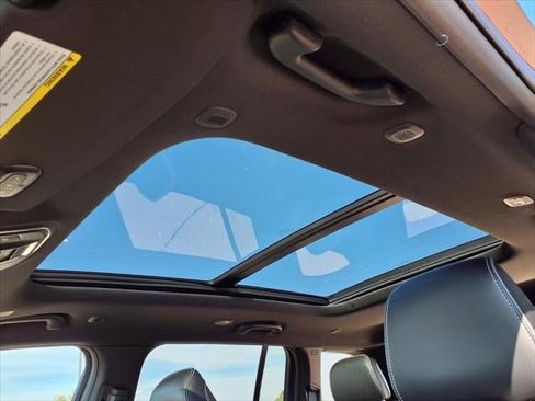 New 2025 Jeep Grand Cherokee Overland image 49