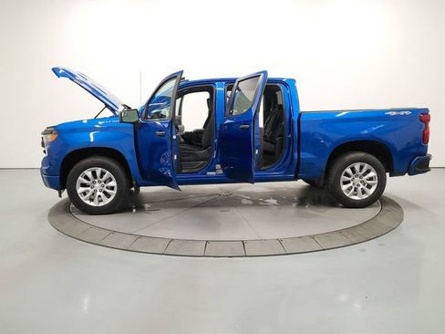 Used 2023 Chevrolet Silverado 1500 Custom AWD/4WD image 12