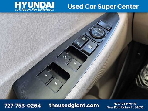 Used 2017 Hyundai Tucson Sport FWD image 30