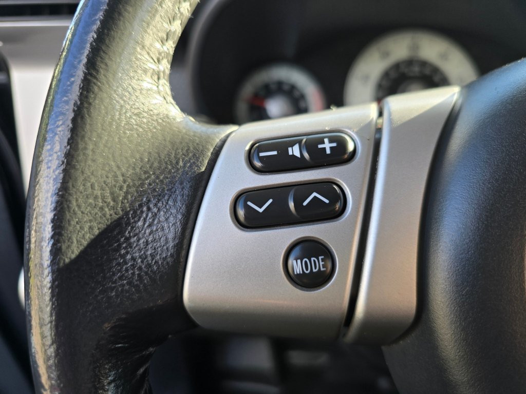 Used 2014 Toyota FJ Cruiser 4WD w/ Upgrade Package image 5