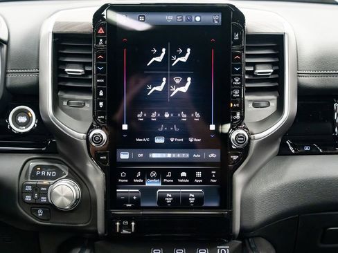 New 2026 RAM 1500 Laramie AWD/4WD image 13