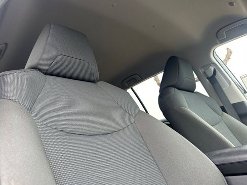 Certified 2025 Toyota RAV4 LE image 21