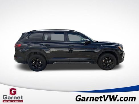New 2026 Volkswagen Atlas Peak Edition image 6