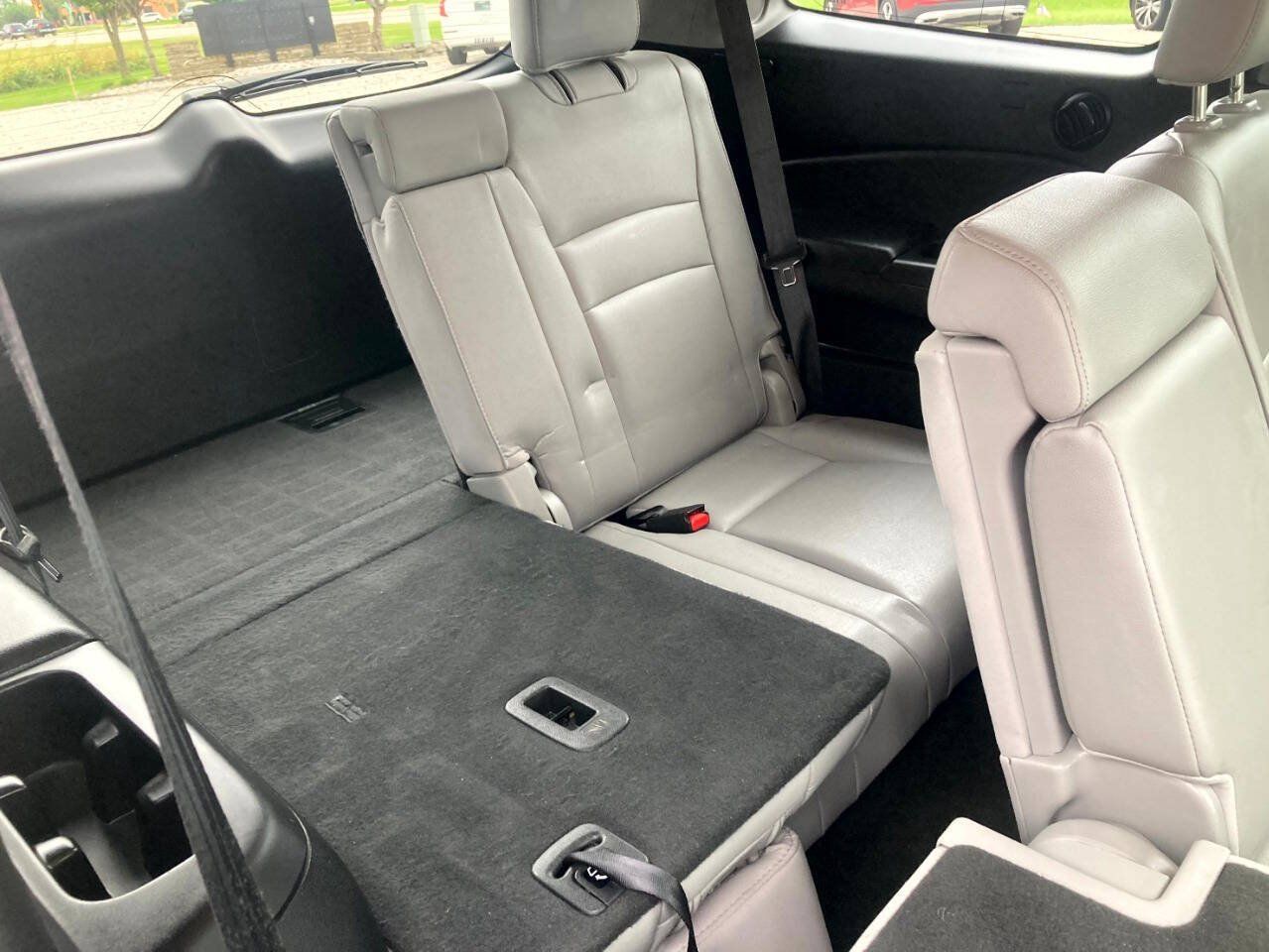 Used 2017 Honda Pilot Touring image 19