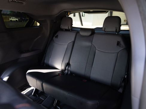 Used 2024 Toyota Sienna XSE w/ XSE Plus Package image 22