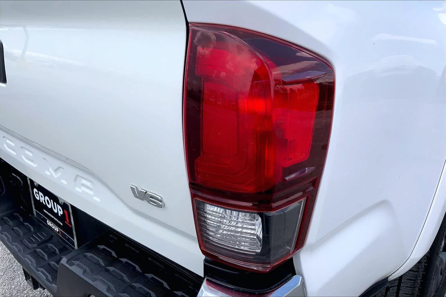 Used 2022 Toyota Tacoma SR5 AWD/4WD image 30