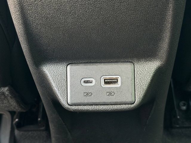 Used 2023 Chevrolet Bolt LT w/ Infotainment Package FWD image 16