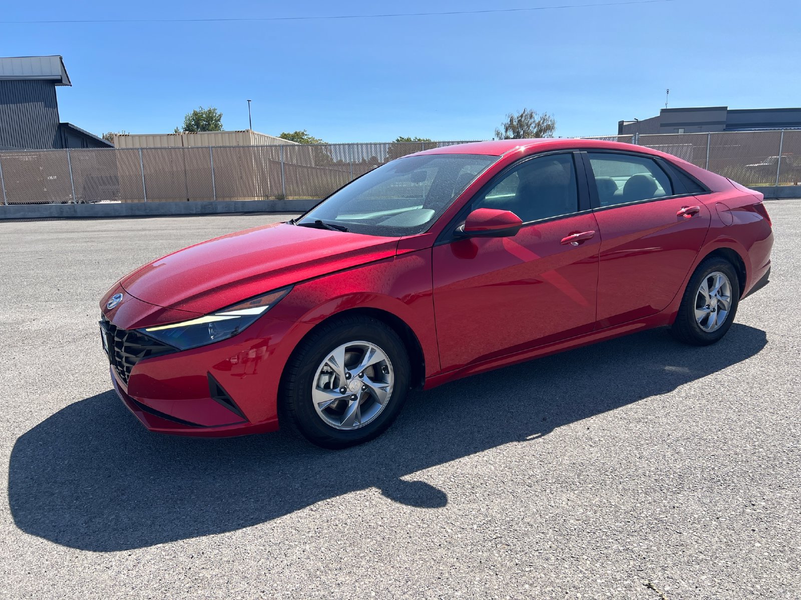 Used 2022 Hyundai Elantra SE FWD image 7