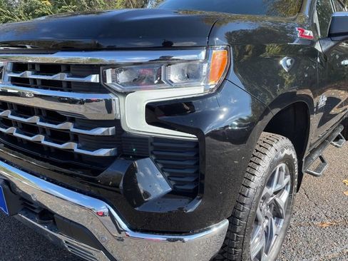 Used 2022 Chevrolet Silverado 1500 LTZ w/ Technology Package image 32