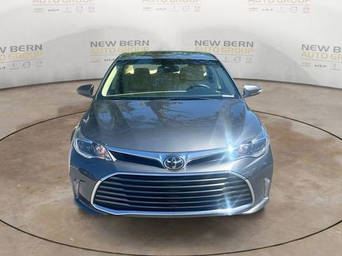 Used 2018 Toyota Avalon XLE Premium FWD image 8