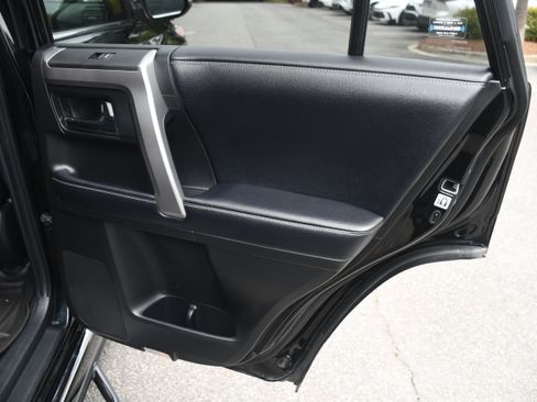 Used 2019 Toyota 4Runner Limited AWD/4WD image 21