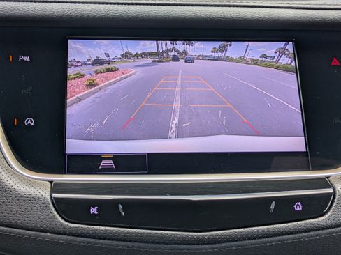 Certified 2023 Cadillac XT5 Premium Luxury AWD/4WD image 29