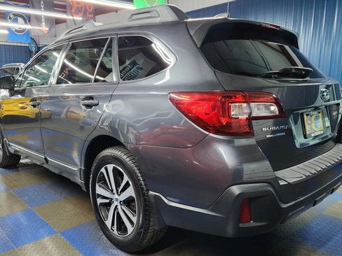 Used 2018 Subaru Outback 2.5i Limited image 4